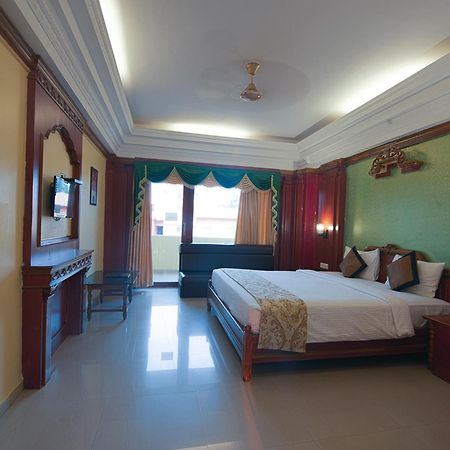 Nrs Royal Palace Puri Exterior foto