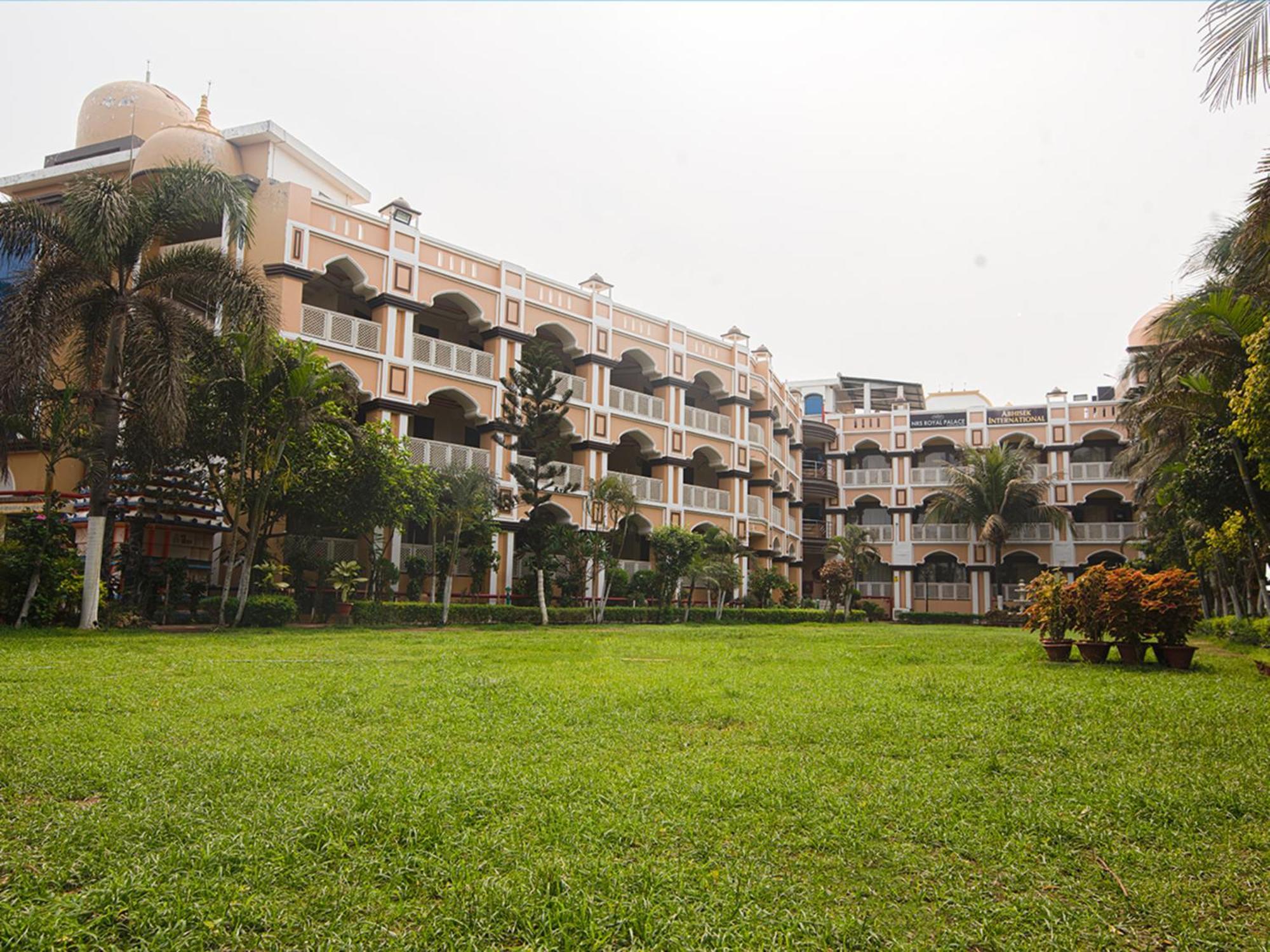 Nrs Royal Palace Puri Exterior foto